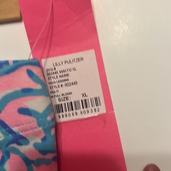 Brand new Lilly Politzer, Maia leggings Girls size Xlarge in full bloom - Picture 2 of 5